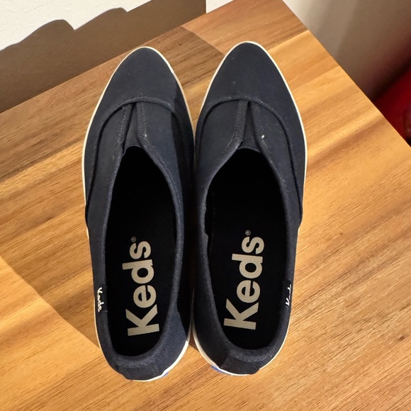 NEW Keds Pointed Toe Platform Sneakers Slip On White Navy Womens 6 NWOT - Picture 5 of 8